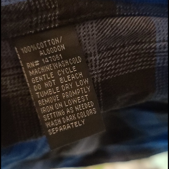 Blue flannel button down - Picture 5 of 5